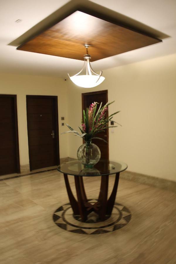 Royal Residence Iffco Chowk Gurgaon Luaran gambar