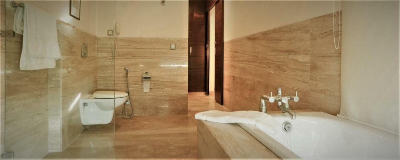 Royal Residence Iffco Chowk Gurgaon Luaran gambar